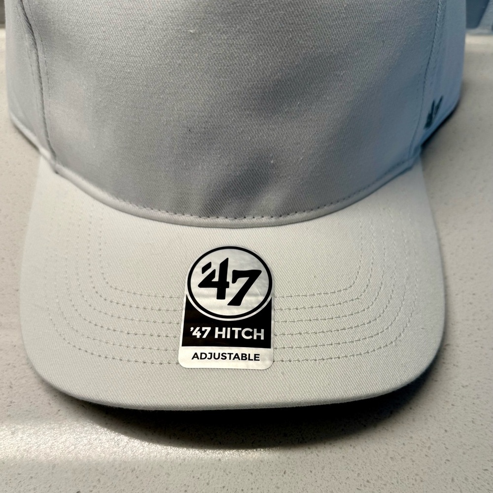 Brand new 47 Brand white blank SnapBack baseball hat - Picture 2 of 5